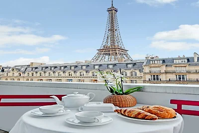 Außergewöhnliche 3-Zimmer-Wohnung mit 6 Bäder...