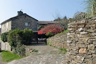 Hütte in Peyremale mit Schwimmbecken