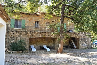 Charmantes Haus im Wald mit privatem Pool