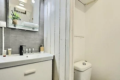 Schöne renovierte Wohnung für 4 Personen in T...