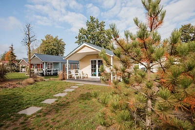 Knus chalet met overdekt terras, op vakantiep...
