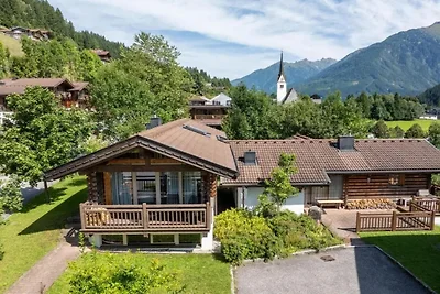 Chalet-Refugium mit Sauna in Wald