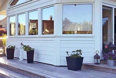 6 Personen Ferienhaus in STORAHÖGA-By Traum