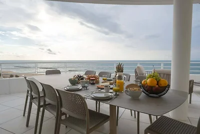 Luxuriöses Apartment mit Meerblick und Spa