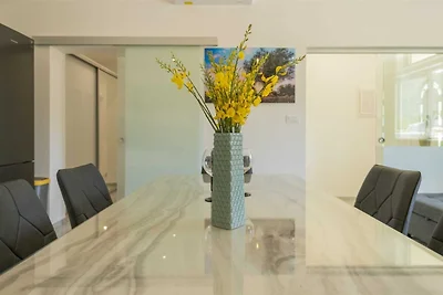 Ruhige Landvilla in Naklice