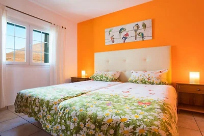 Ferienwohnung in Tias mit Schwimmbecken