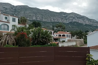 Gezellige bungalow in Denia met privéterras