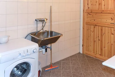 6 Personen Ferienhaus in Aukra