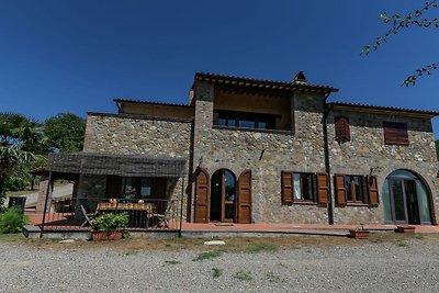 Geräumiges Bauernhaus in Ficulle mit...