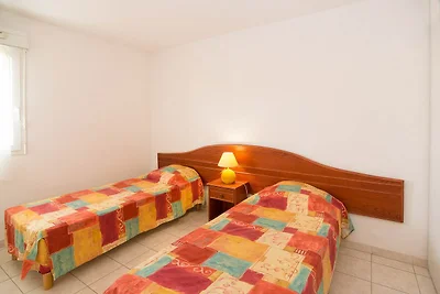 Apartamento junto al campo de golf con...