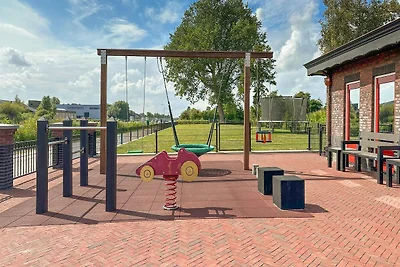 Ferienhaus in Friesland am Kanal & See