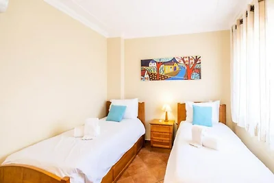 Villa bei Albufeira mit Pool & Tennis