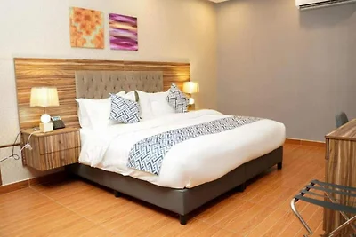 Deluxe Designer Studio im Palette Credi Stay