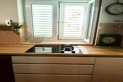 Three bedroom Apartment with terrace and sea...