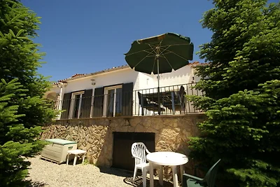 Accogliente casa vacanze con piscina privata