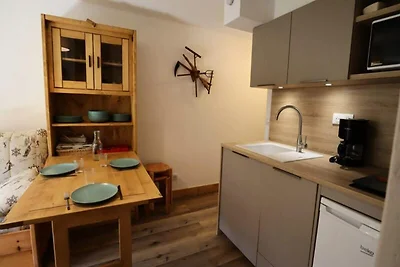 2022 renovierte 3-Personen-Wohnung im Dorfzen...