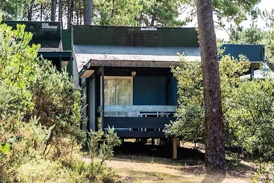 Studio mit überdachtem Balkon