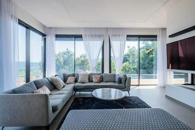 Huis in Mandelieu met uitzicht op verwarmd...