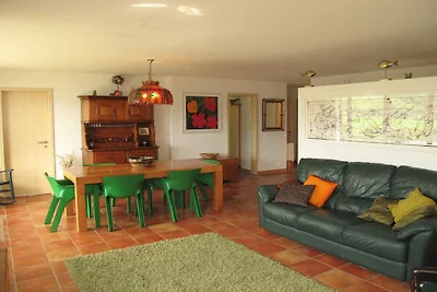 Vakantiehuis in Schönried met zwembad
