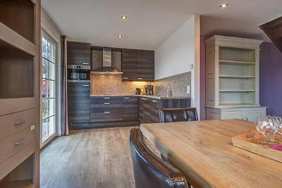 Villa in Deutschland mit Sauna & Talblick
