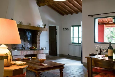 Appartamento con piscina a Ghizzano Italia