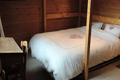 Chalet in der Nähe der Skipisten von Mont...