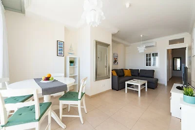 Strandhuis in Las Palmas met zeezicht