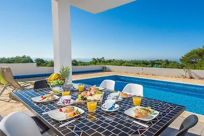 Villa Eva || Vir