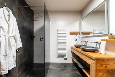 Chalet in Grand-Bornand mit Sauna & Blick