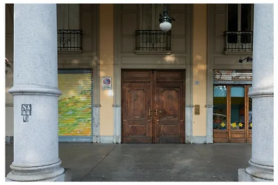 Wohnung in Torino mit Balkon und Parken