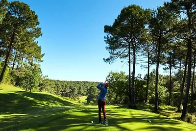 Appartement vlakbij golfbaan met balkon