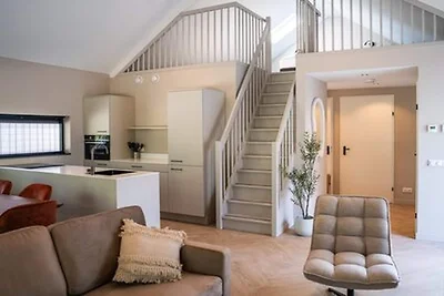 Luxuriöse Ökovilla mit Waldblick für 6...