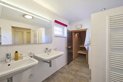 Schöne Villa mit Sauna in Limburg