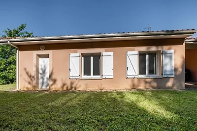Incantevole villa a Masseube con piscina