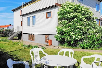 7 persone case ad SKÄRHAMN