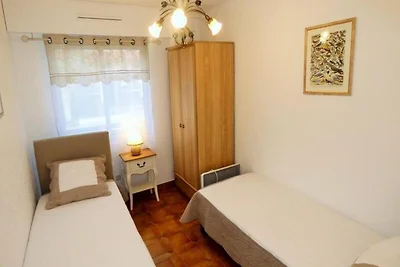 Lagos Residenz mit drei Zimmern