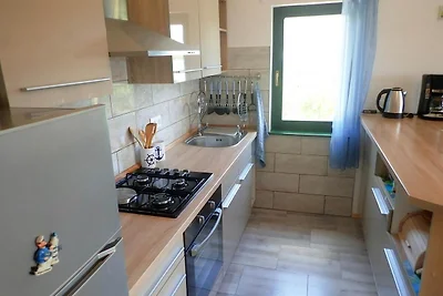 Appartement Adriana in Seline tussen berg en ...