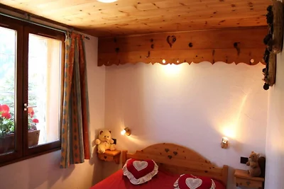 Chalet in Les Clots in der Nähe von Skiliften