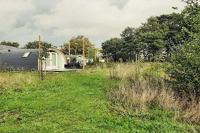 Haus neben seinem nährenden Wald