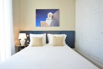 Modern 2-Bedroom Apartment in Porto