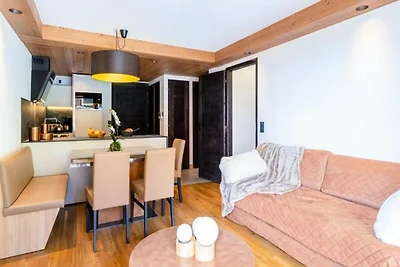 Ferienwohnung in Les Hauts Lieux mit Spa