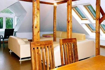 Appartamento in una villa con parco a...
