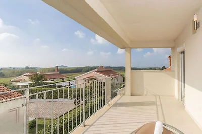 Villa in Dracevac mit Schwimmbecken