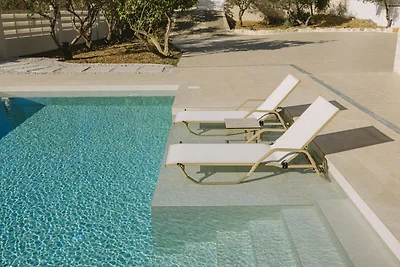 Villa in Panormo mit Pool und Strandnähe