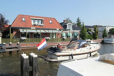 Attraktives Ferienhaus am Wasser