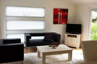 Grazioso chalet vicino ad un lago balneabile