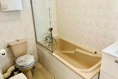 Le Grand Cloutiers, Stadscentrum, LR135