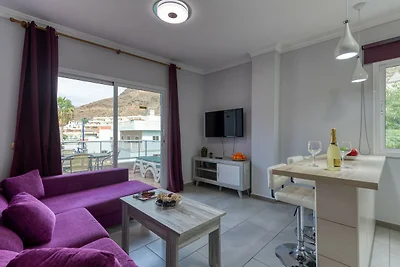 Apartment in Mogán mit Bergblick