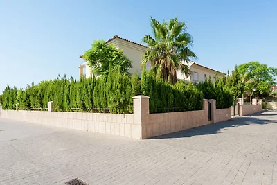 Moderna villa con piscina a Murcia