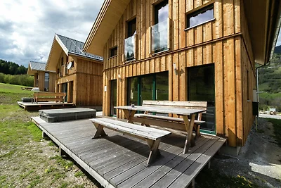 Einladendes Chalet mit Whirlpool